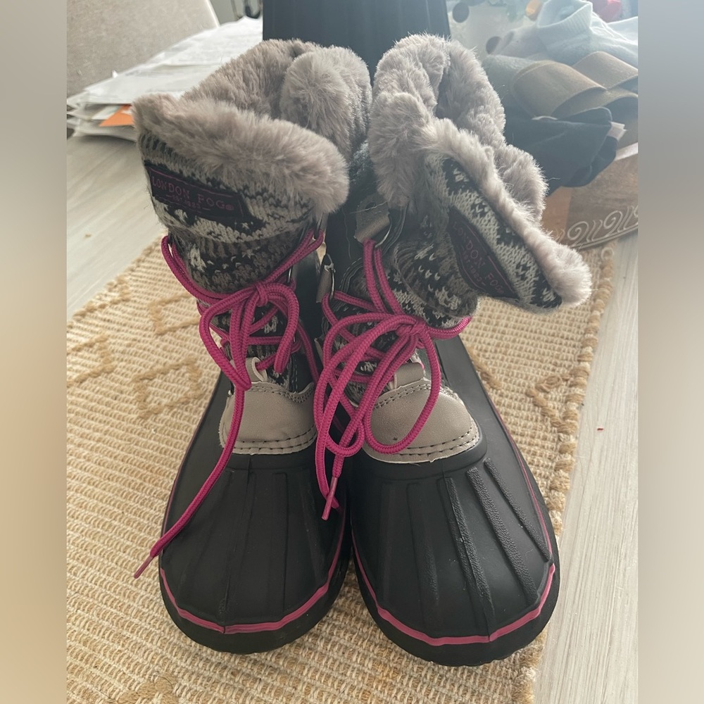 London Fog Tottenham Youth Girl Winter Snow Boots